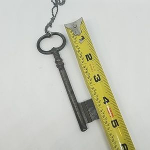 GASOLINE GLAMOUR Accessories - Large heavy antique key necklace links chain new GASOLINE GLAMOUR Accessories - Large heavy antique key necklace links chain new